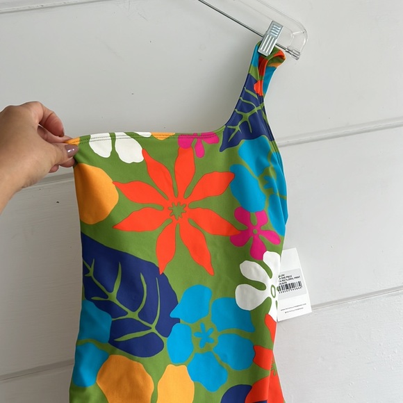 Faithfull the Brand Aurea One Piece Swimsuit - Picture 6 of 12